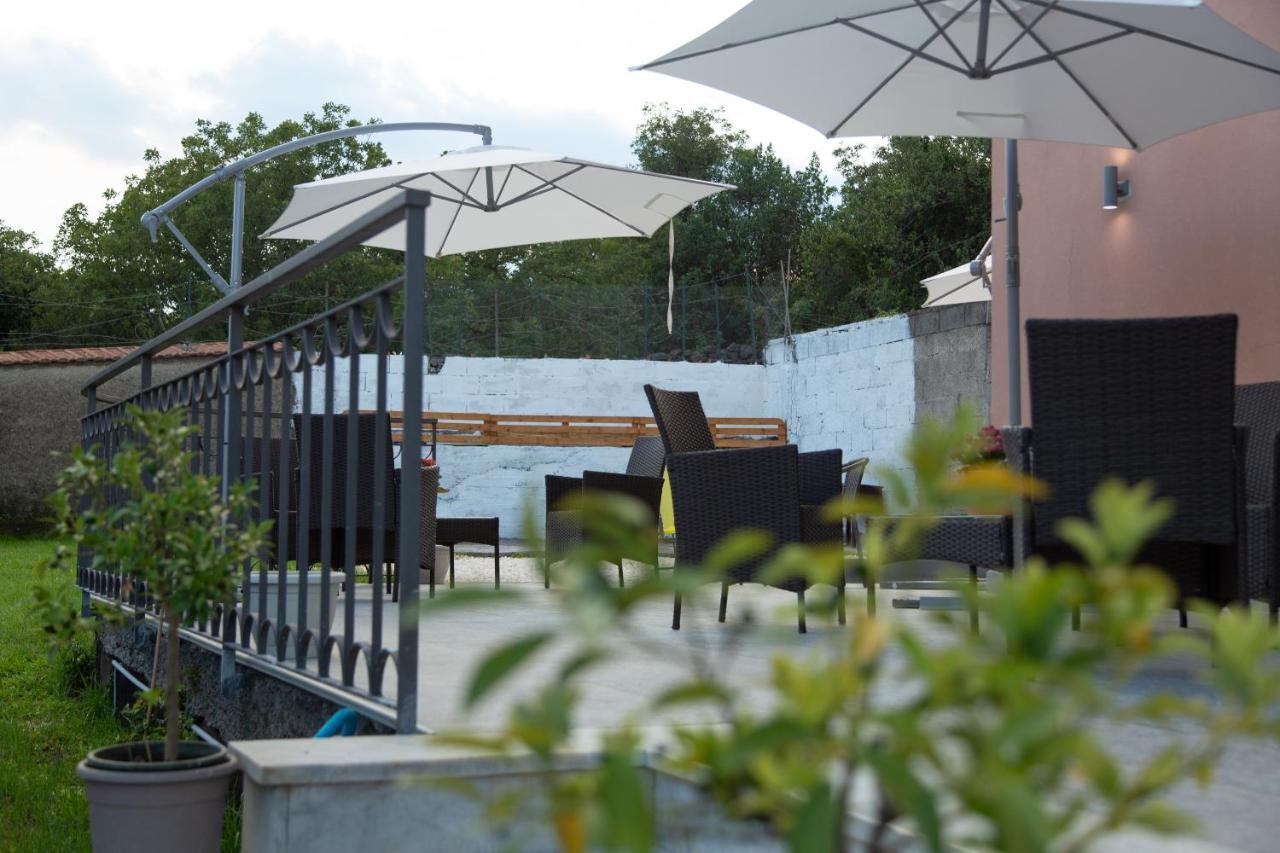 Up&B Rooms Catania Mascalucia Exterior photo
