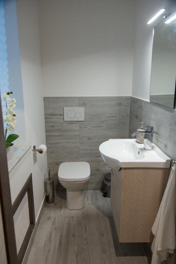 Up&B Rooms Catania Mascalucia Exterior photo