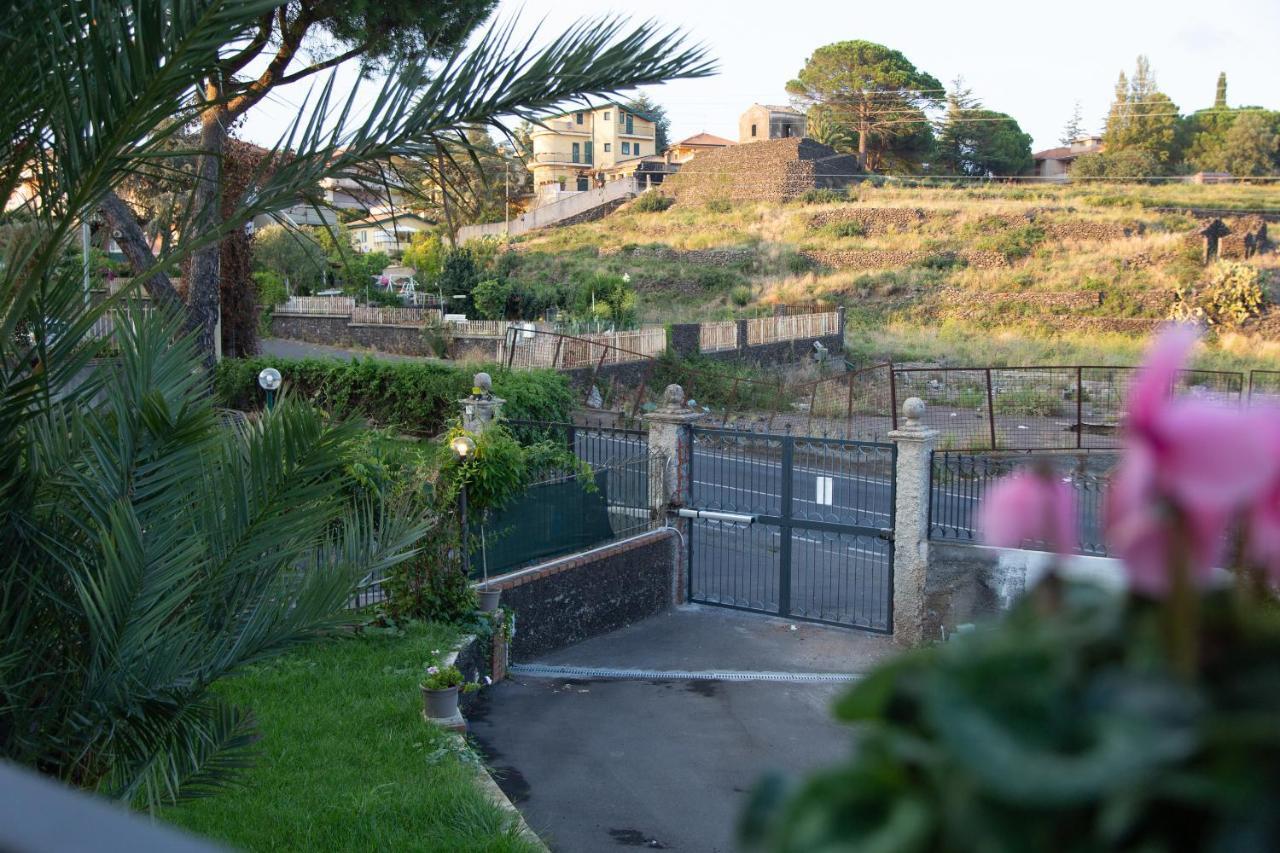 Up&B Rooms Catania Mascalucia Exterior photo